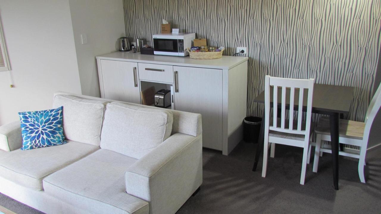 ตองการิโร สวีท Bed & Breakfast โอฮาคูเน ภายนอก รูปภาพ